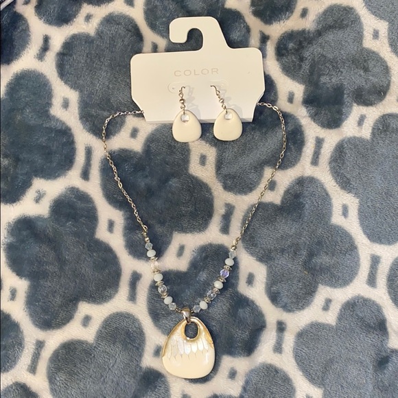 Necklace and Earring Set - White and Silver - Picture 1 of 4